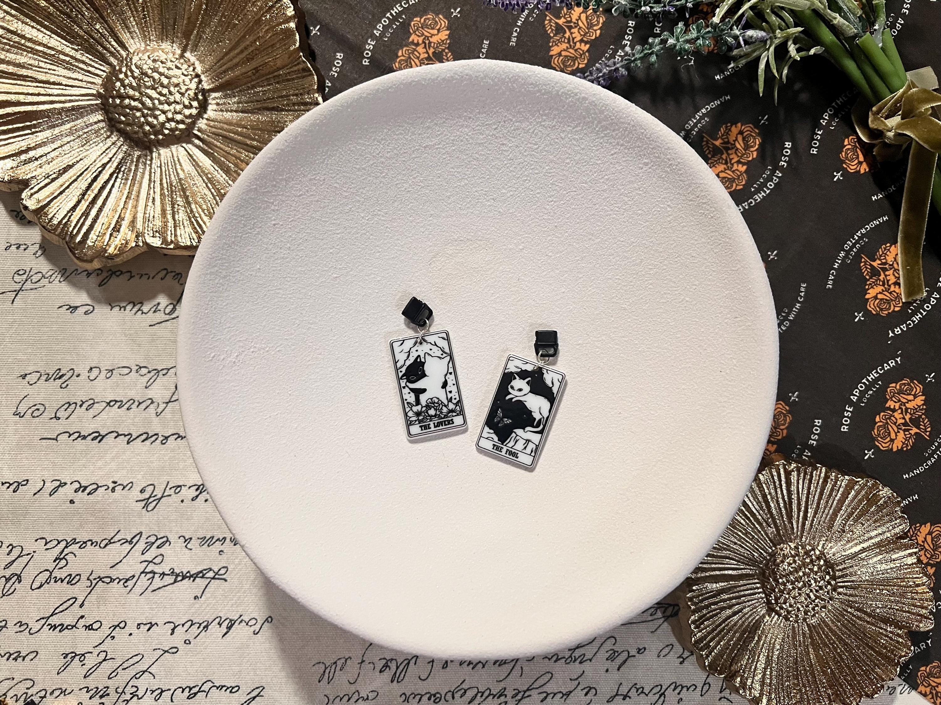 Trendy Kindle Charms//Kindle Accessories/E-Reader Accessories/fantasy/romance/bookish merch/booktok